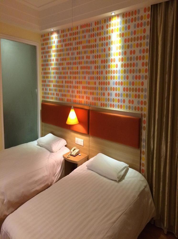 Home Inn Chengdu Kuanzhai Alley New City Square Exteriér fotografie